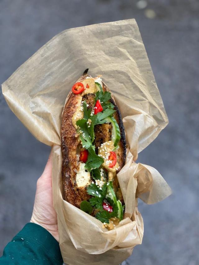 Bahn mi